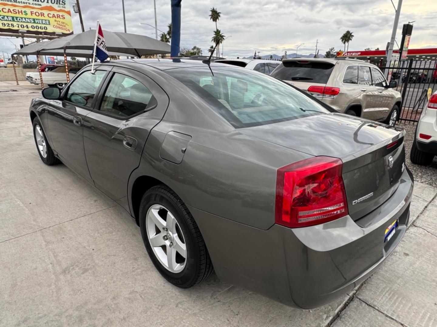 2007 Charcoal /Grey Dodge Charger , located at 2190 Hwy 95, Bullhead City, AZ, 86442, (928) 704-0060, 0.000000, 0.000000 - Photo#6